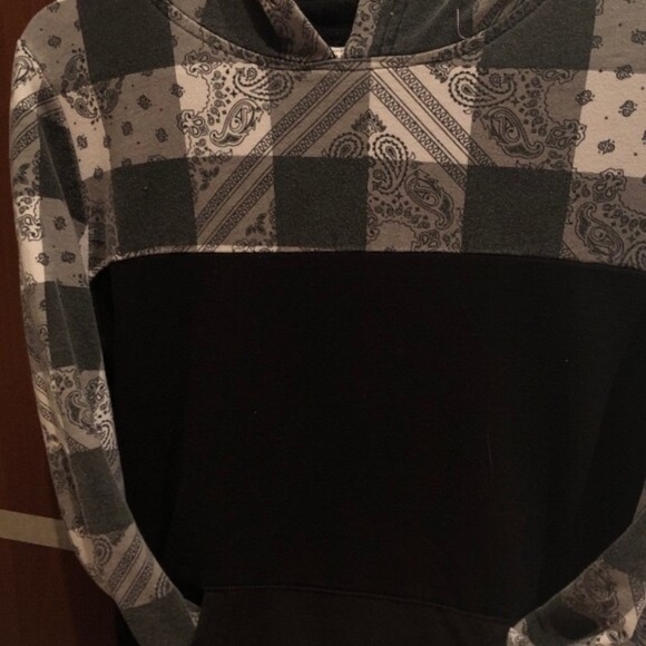 Sweater - Picture 2 of 2